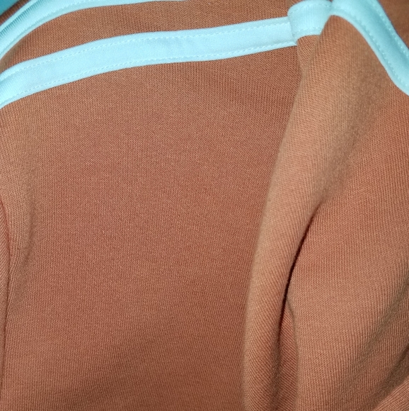 Adidas cropped sweatshirt - Picture 3 of 3